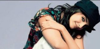 Sonam Kapoor to reprise role of Rekha in Khubsoorat remake