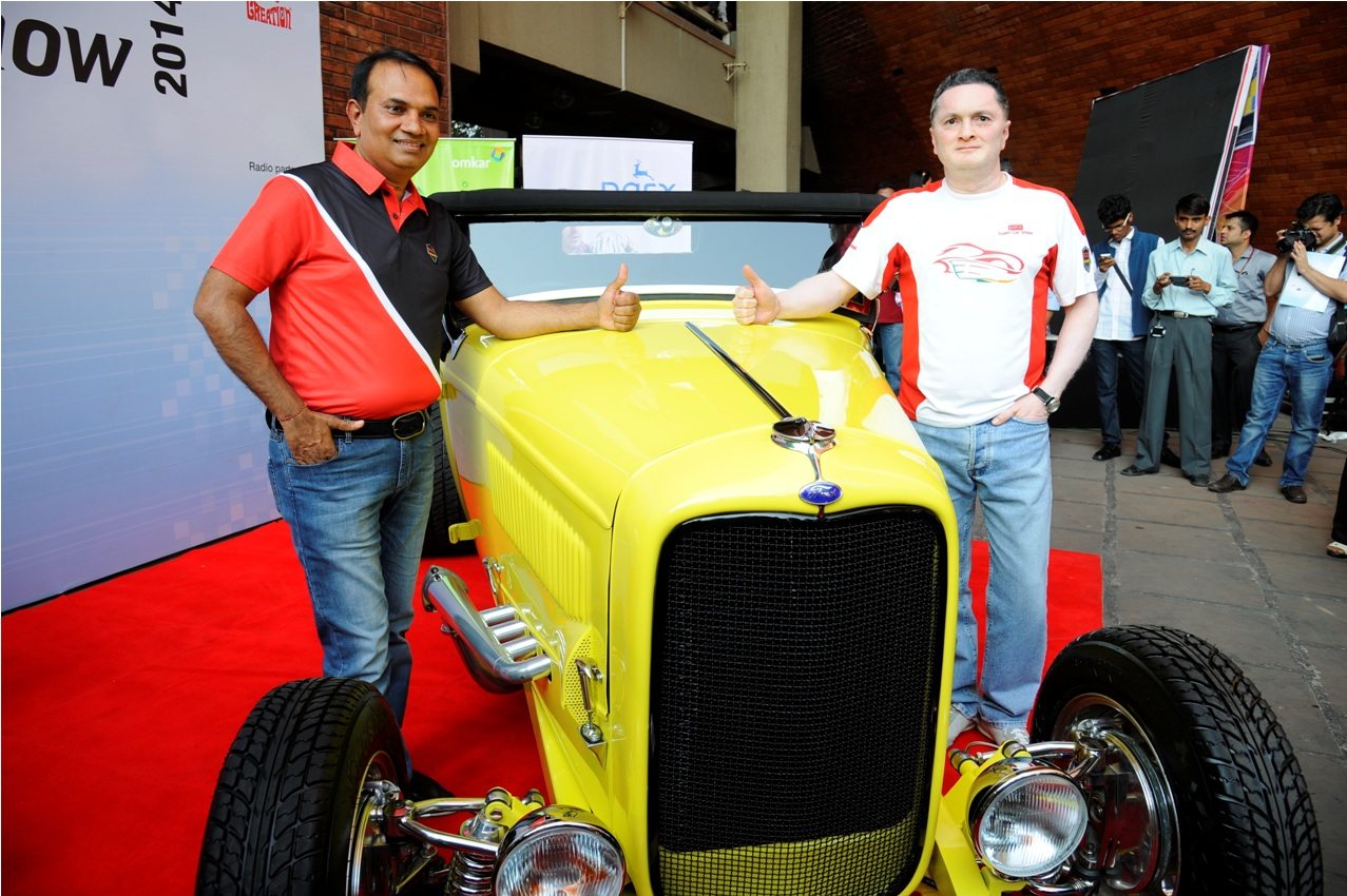 Babulal Varma, MD - Omkar Realtors & Developers along with Mr. Gautam Singhania, Founder & Chairman, Super Car Club and Chairman & Managing Director, Raymond Limited