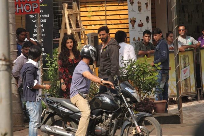 Shruti and Akshay at gabbar location (1)