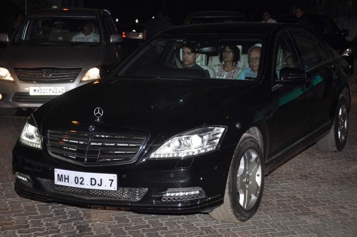 Aamir khan new car (1)