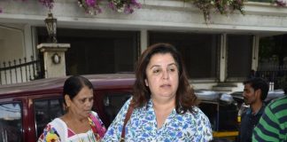 Farah Khan spends quality time with children