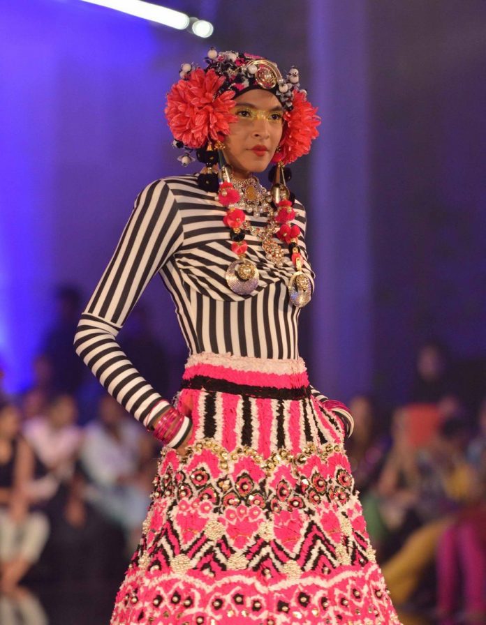 Manish arora India couture (2)