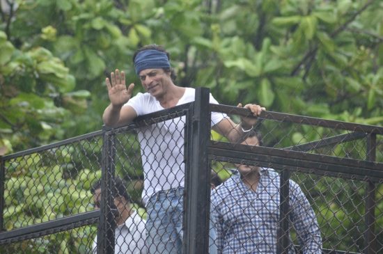 Shahrukh Khan celebrates with fans