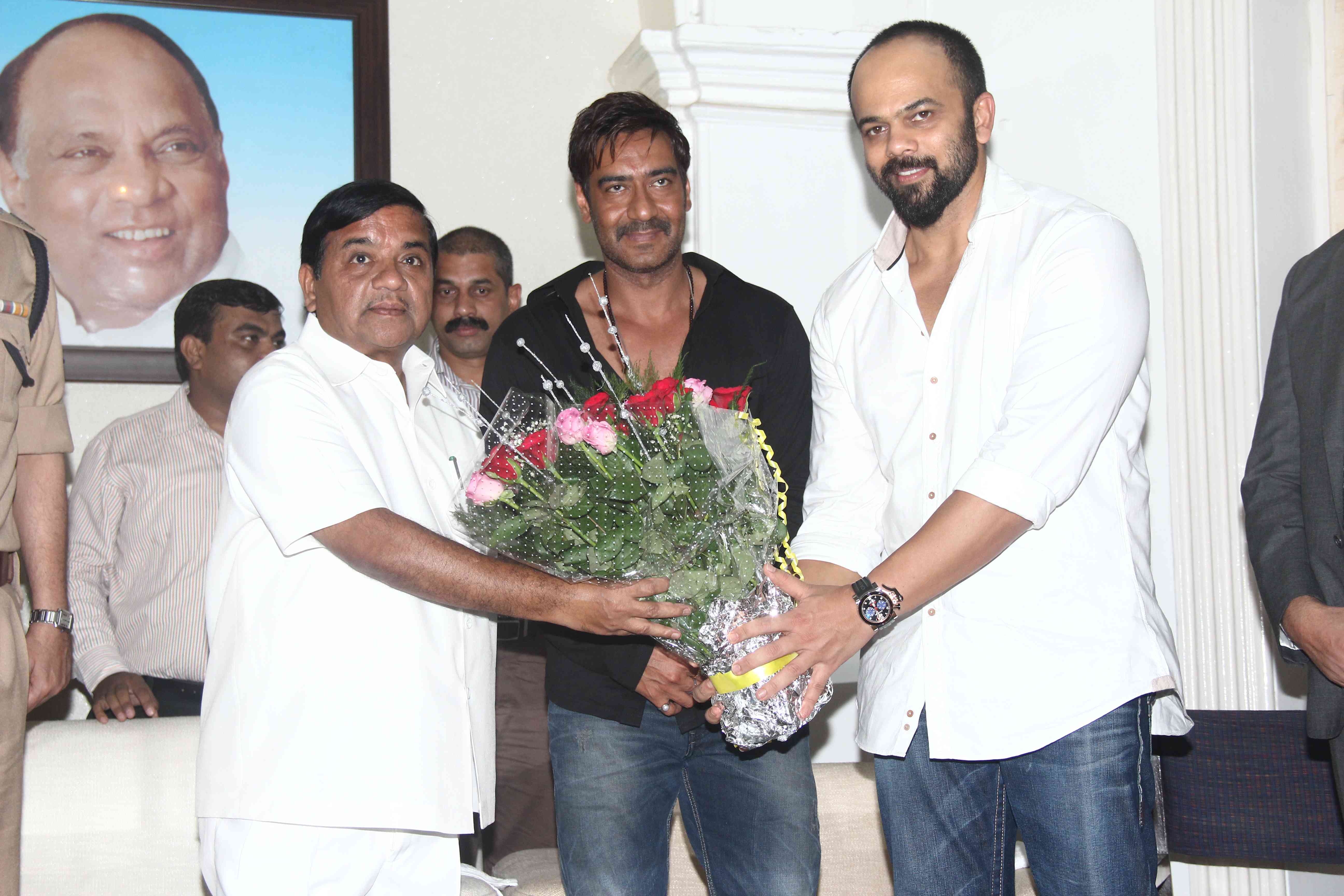 Singham Returns' Rohit Shetty and Ajay Devgn Tata vehicles 