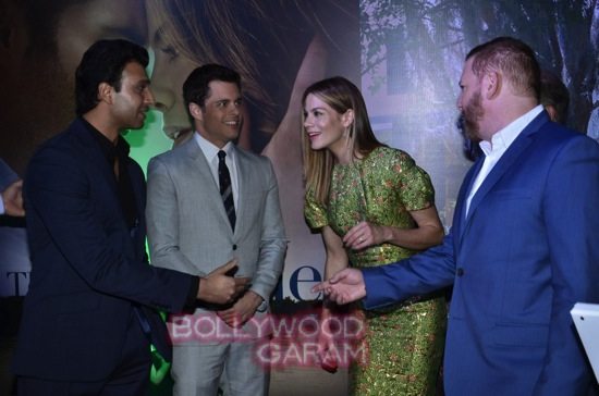 Best of me premiere mumbai_Michelle Monoghan and James M-8