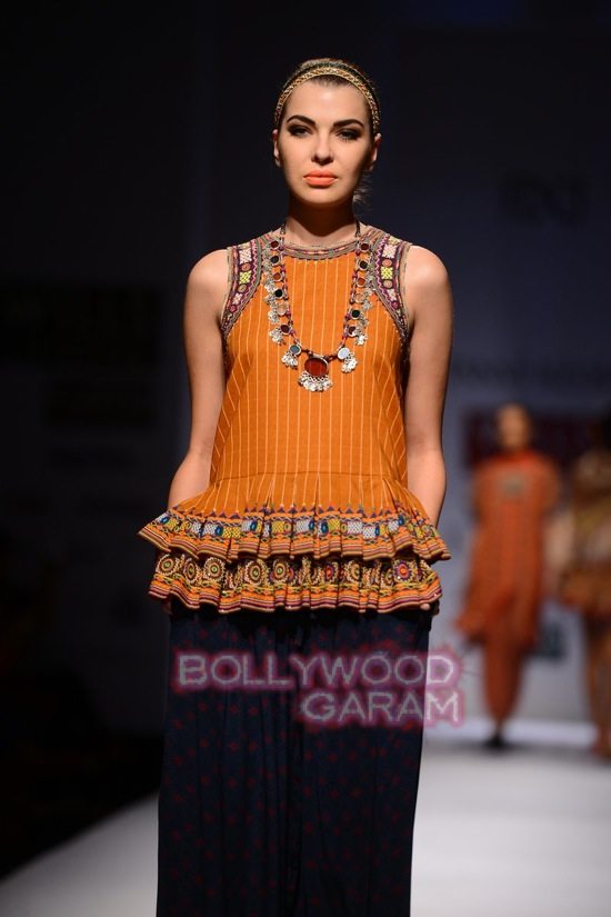 Tanvi K WIFW 2015 collection-3
