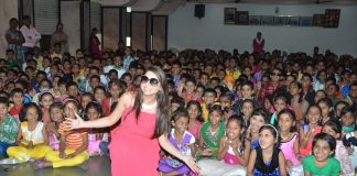Sonalee Kulkarni celebrates Children’s Day at a Mumbai school
