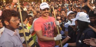 Vivek Oberoi at cleanliness drive by Cancer Patients Aid Association