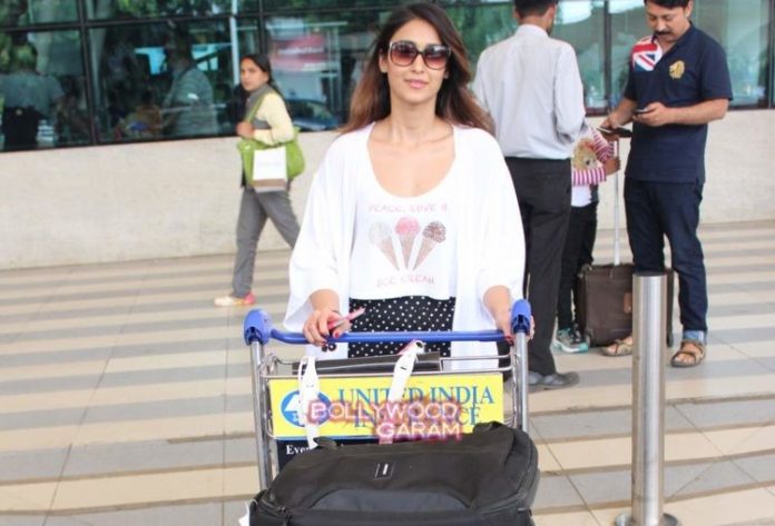 ileana airport5