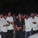Shahrukh Khan, Dharmendra and others at Karim Morani’s mother’s funeral