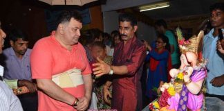 Rishi Kapoor with family at Ganpati Visarjan ceremony