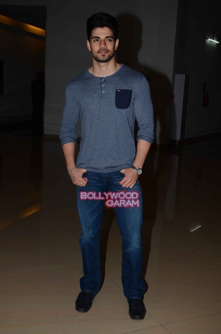 ALigarh sooraj screening1