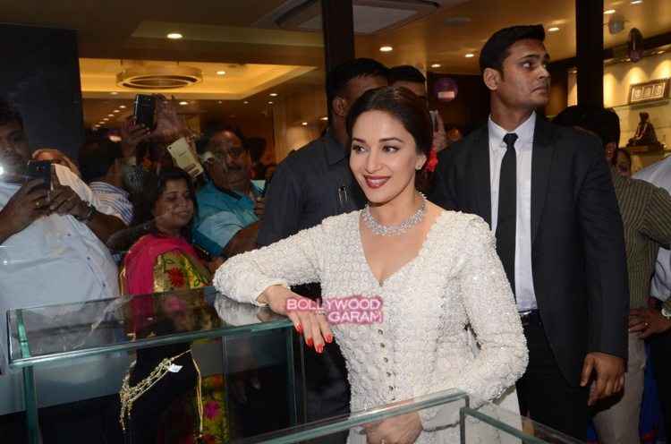 Madhuri PNG event3