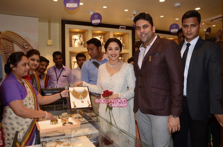 Madhuri PNG event5