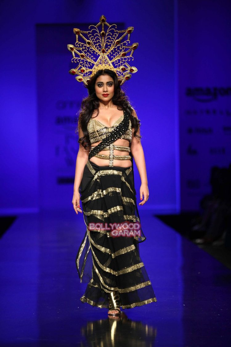 Shriya AFW6