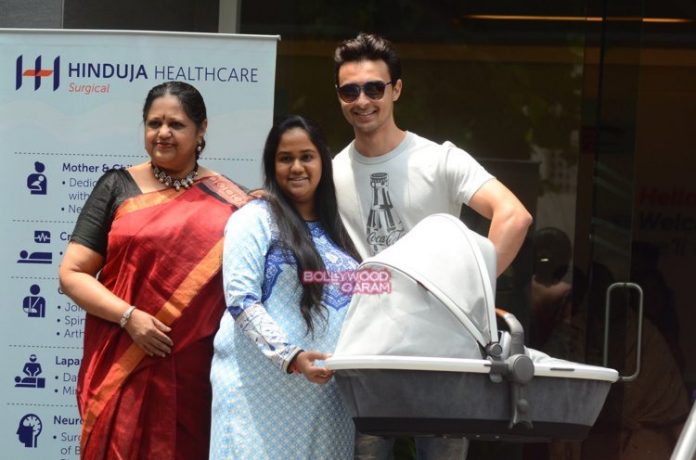 Arpita baby discharged2