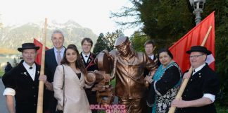 Rani Mukherji and Pamela Chopra unveil Yash Chopra’s statue in Switzerland