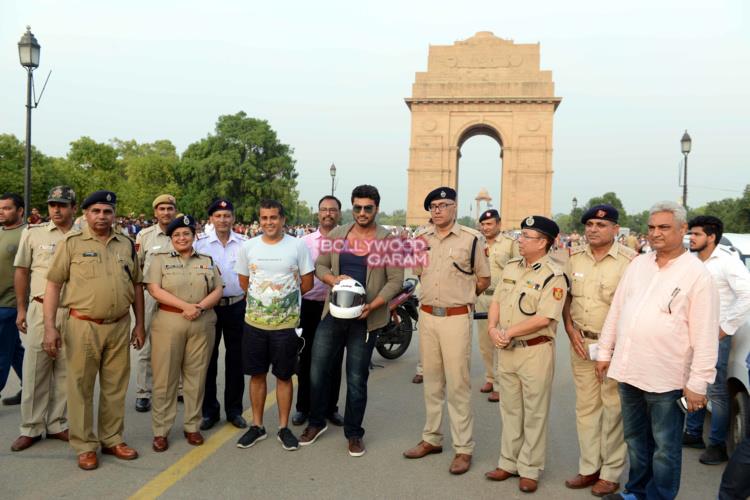 Arjun kapoor road safety5