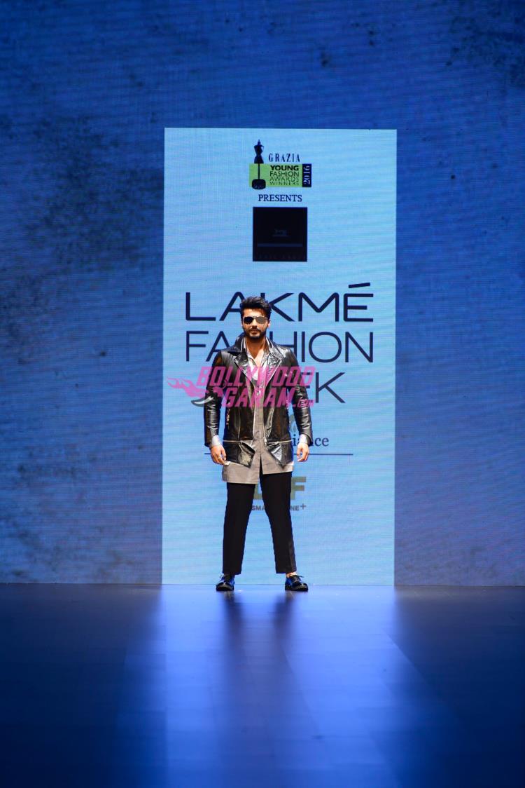 Arjun Kapoor LFW1