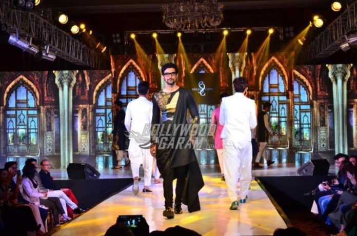 Kunal Kapoor ramp1