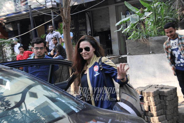 Neha-Dhupia-Bandra-Photos5