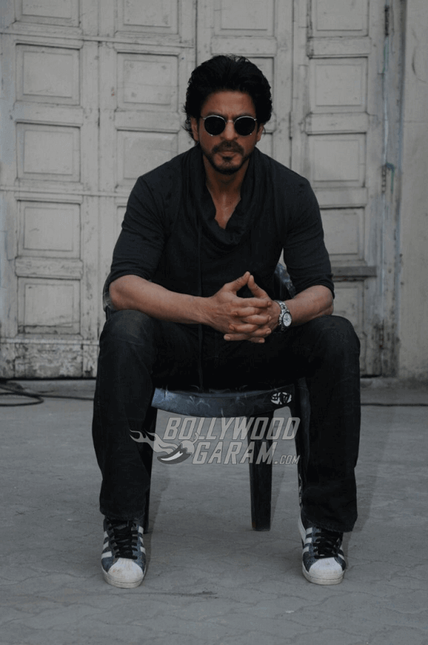 Shahrukh-Khan-Raees-Look-January-20171 (1) (1)