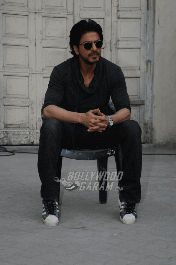 Shahrukh-Khan-Raees-Look-January-20175 (1) (1)