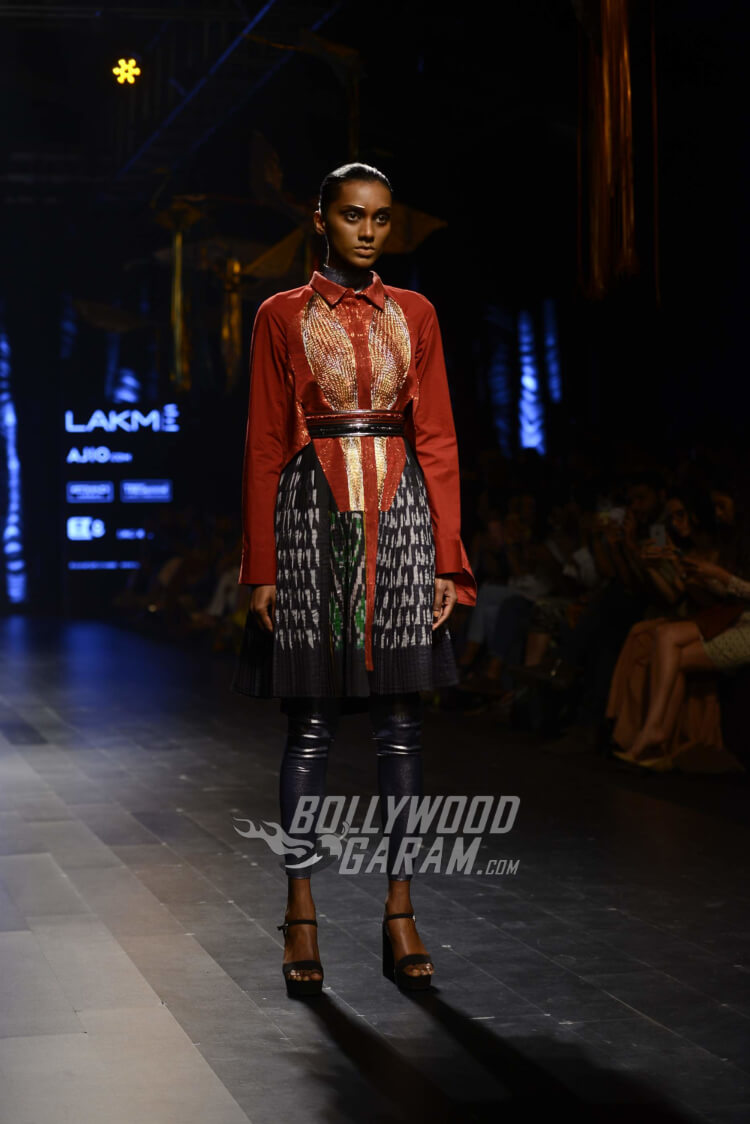 Amit-Aggarwal-Collection-Lakme-Fashion-Week-2017-11