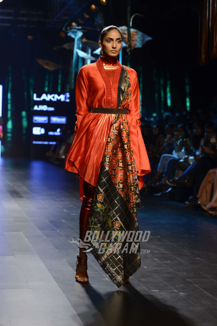 Amit-Aggarwal-Collection-Lakme-Fashion-Week-2017-25
