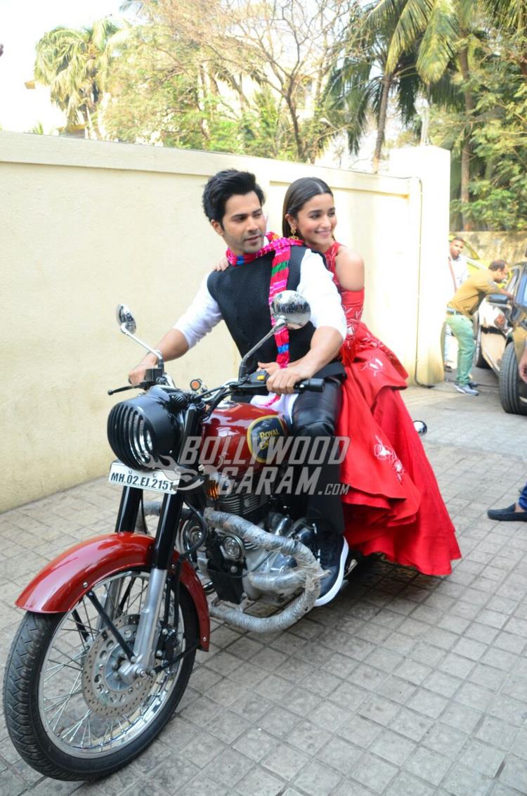 Varun Dhawan and Alia Bhatt posed on bike at Badrinath Ki Dulhaniya trailer launch