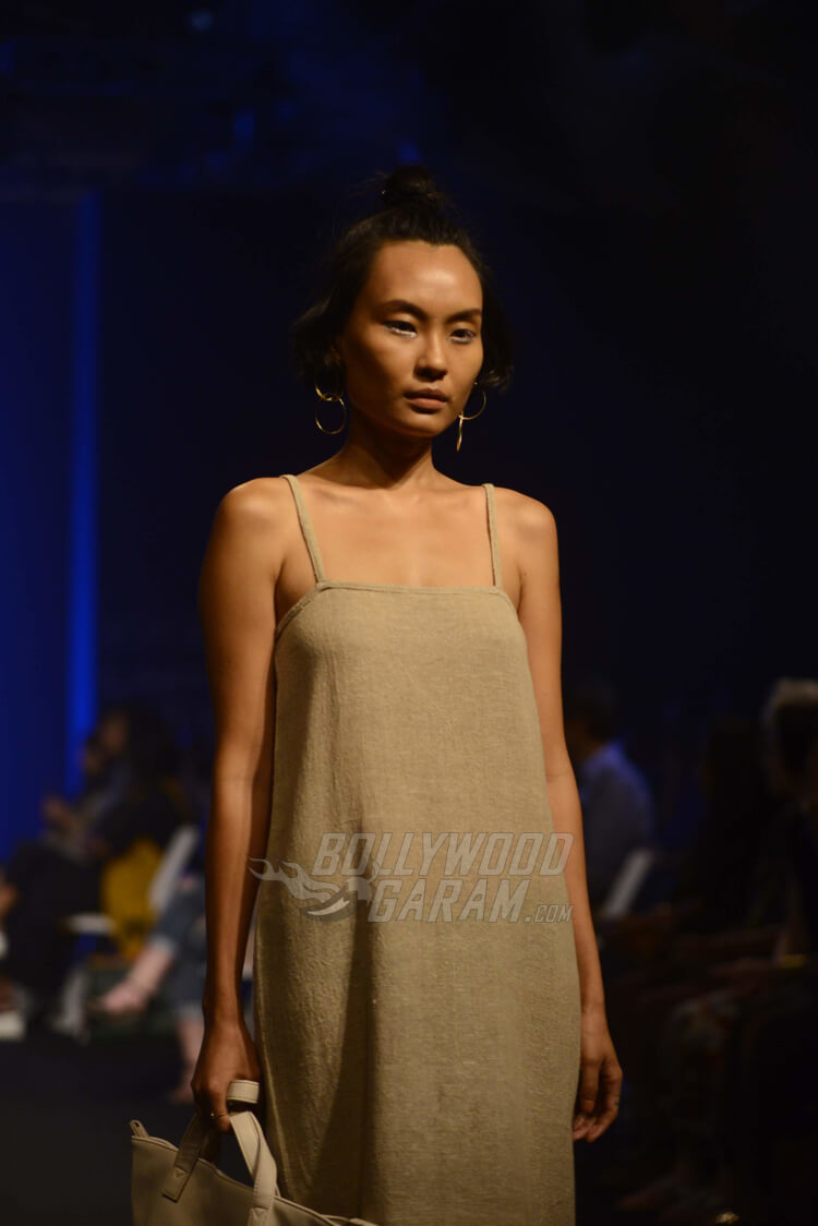Lakme-Fashion-Week-2017-Anuj-Bhutani4