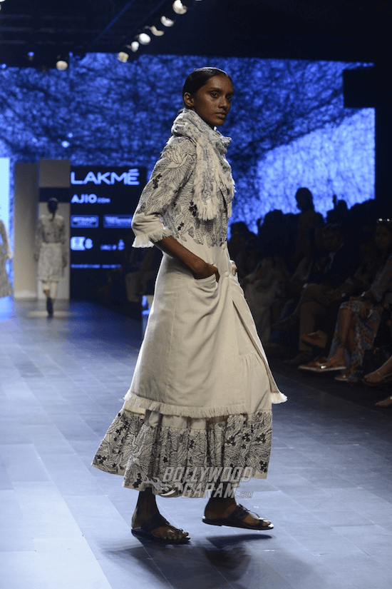 Lakme-fashion-week-2017-Nakita-Singh-Collection-12