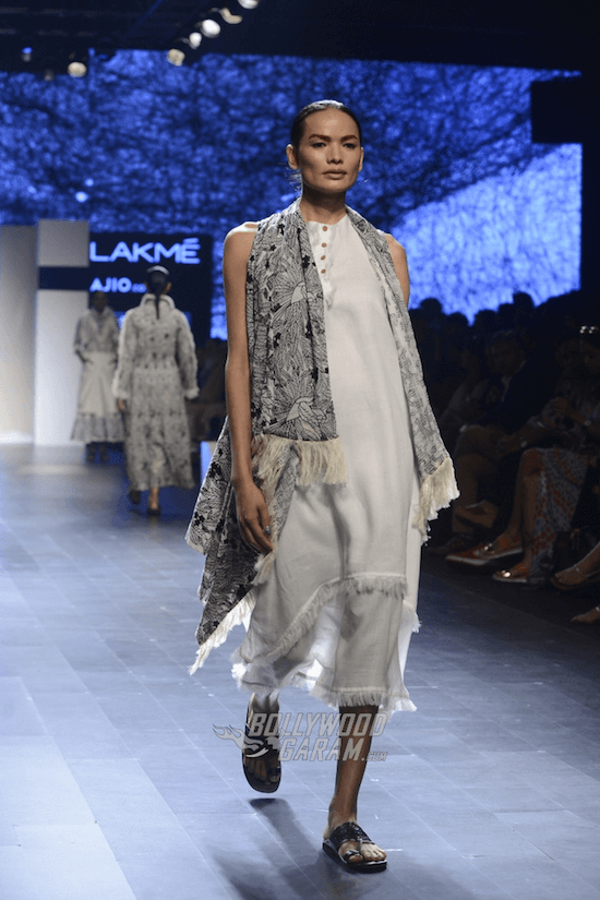 Lakme-fashion-week-2017-Nakita-Singh-Collection-16 (1)