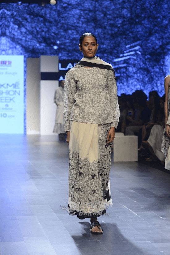 Lakme-fashion-week-2017-Nakita-Singh-Collection-17 (1)