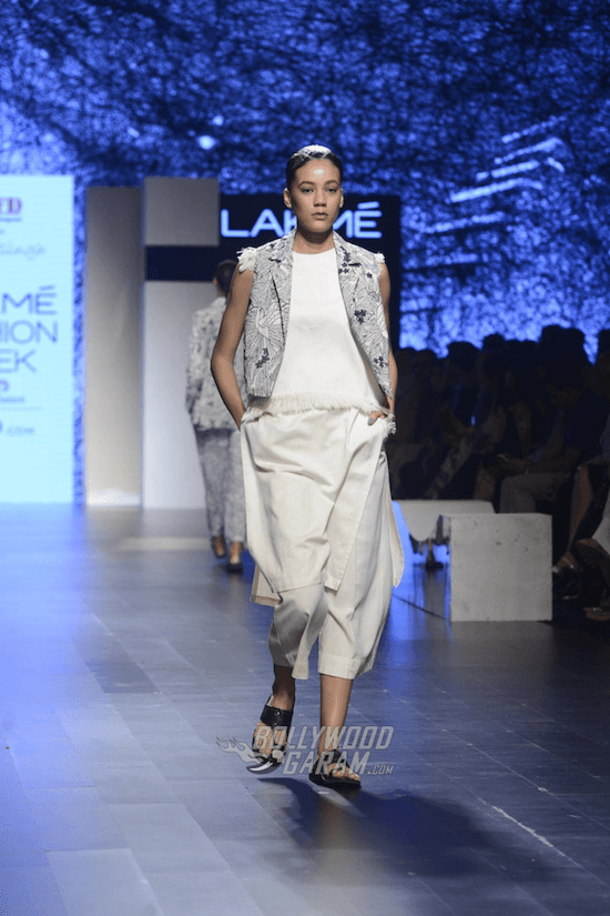 Lakme-fashion-week-2017-Nakita-Singh-Collection-5
