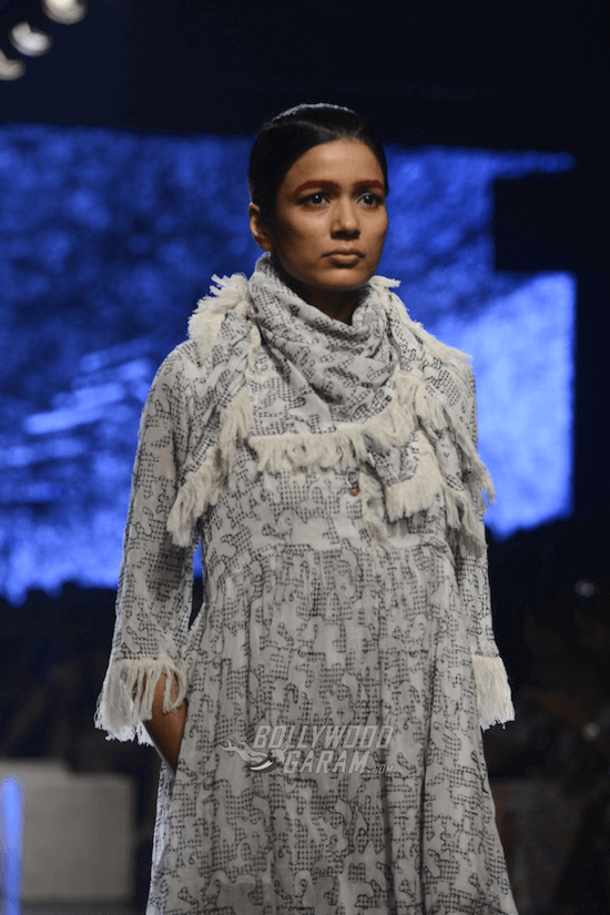 Lakme-fashion-week-2017-Nakita-Singh-Collection-8 (1)