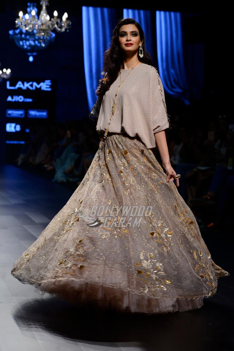 Lakme fashion week Payal Singhal10