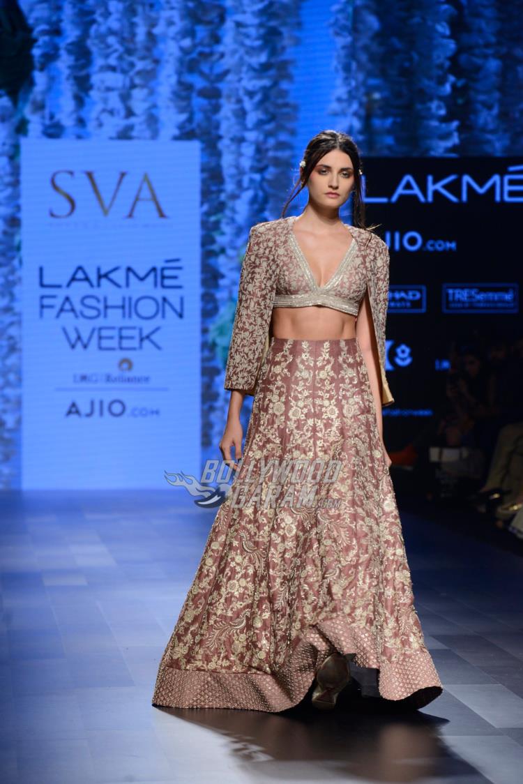 Lakme Fashion Week Summer/Resort 2017 Photos – Nimrat Kaur walks the ...