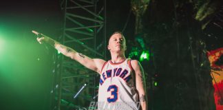 Macklemore Stuns Audiences at Vh1 Supersonic 2017, check out all the photos!