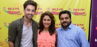 Manjari Phadnis and Himansh Kohli Promote ‘Jeena Isi Ka Naam Hai’ at Radio Mirchi
