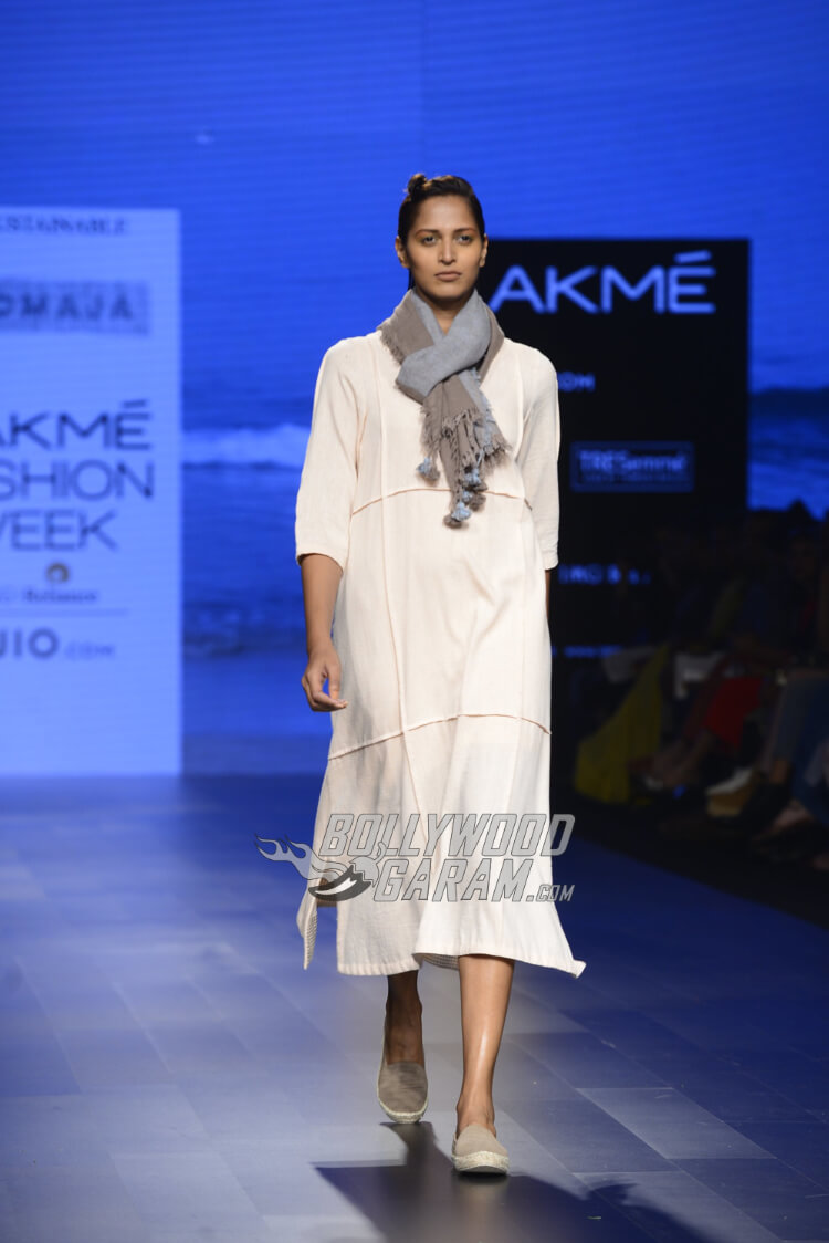 Padmaja-Lakme-fashion-Week-SR-2017-2