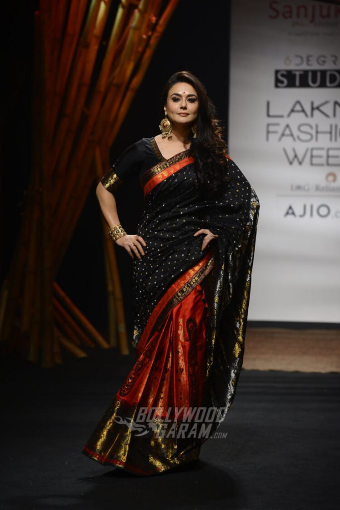 LFW Summer/Resort 2017: Preity Zinta turns showstopper for Sanjukta ...