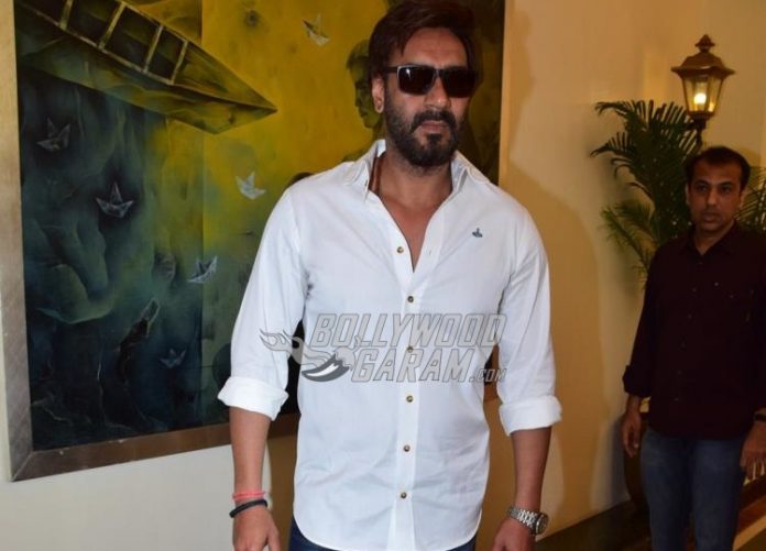 Ajay devgn golmaal1