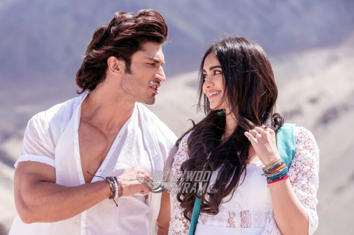 commando 2 movie on batameez dil