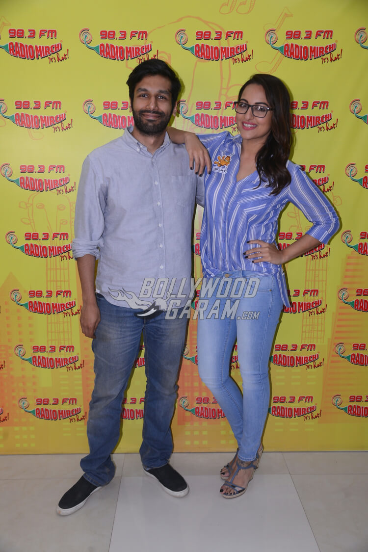 Sonakshi Sinha and Kanan Gill promote Noor on Radio Mirchi