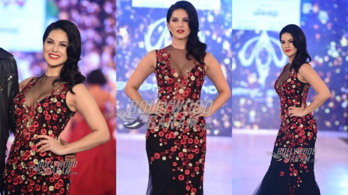 Sunny-Leone-IBFW-2017 (1)