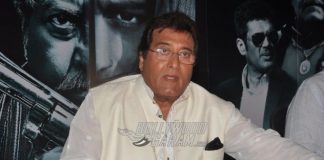Vinod Khanna looks unrecognizable in leaked image from hospital