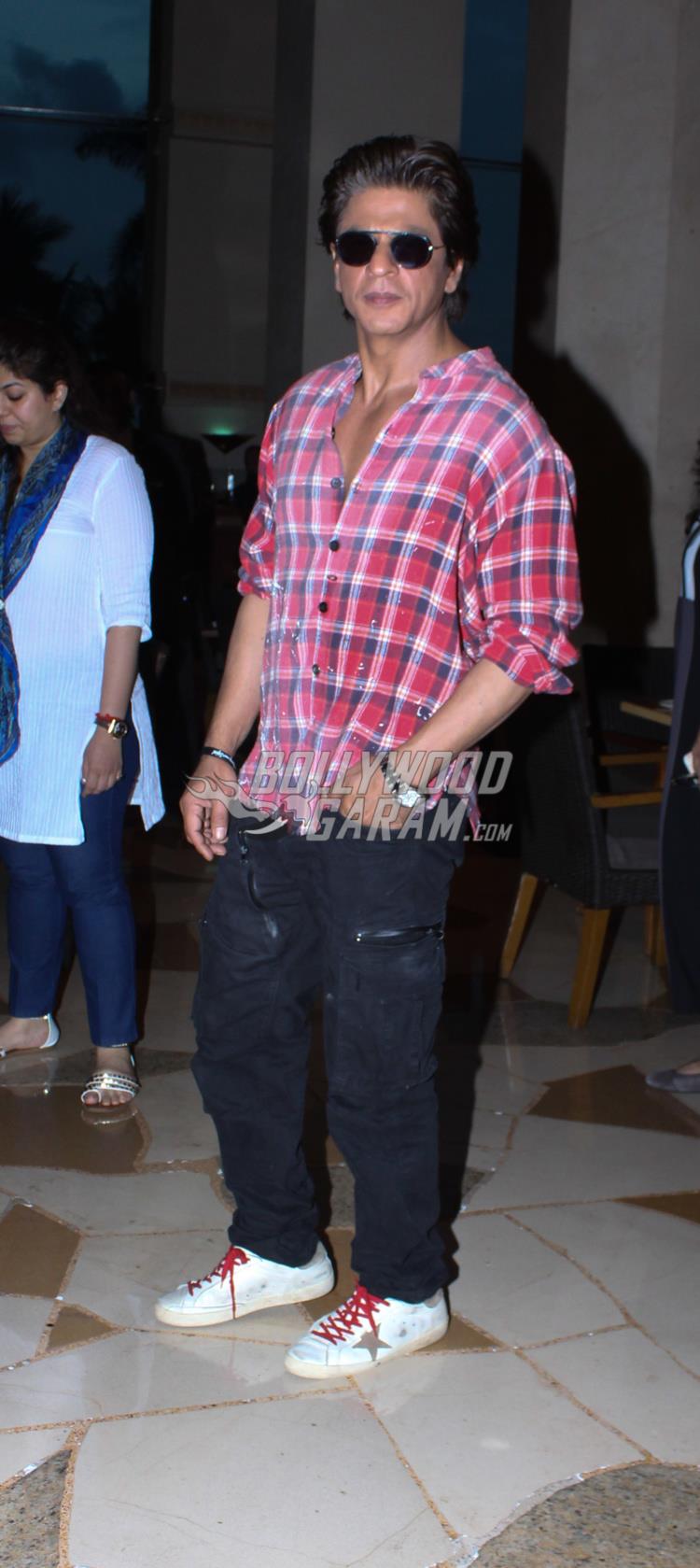 srk in cargo pants for SaleUp To OFF 71