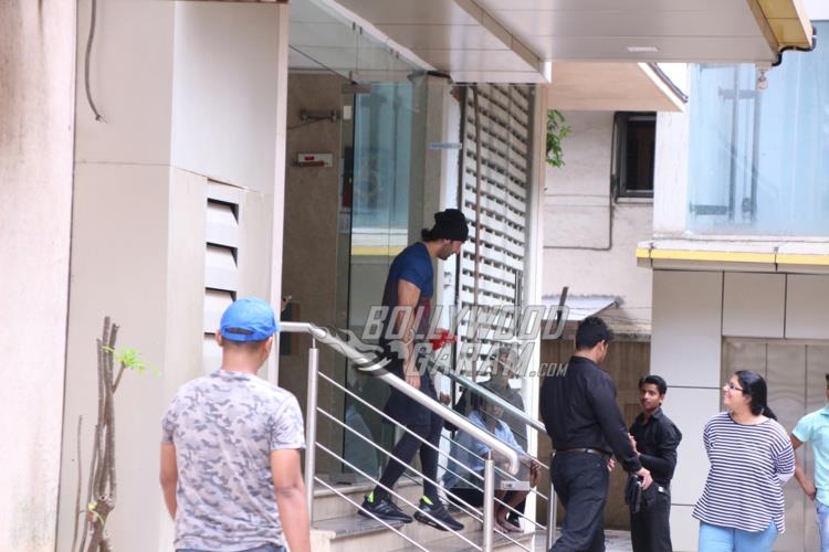 In pictures: Ranbir Kapoor gets snapped post dance rehearsal